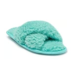 NEW Steve Madden Women's Peaceful Faux Fur Slipper Size 6
